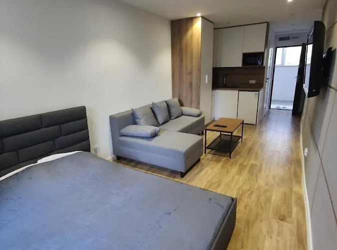 U Dziubaskow אוסטראון